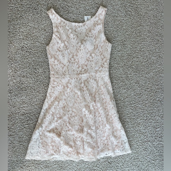 NWT Lace Sleeveless Dress - Picture 1 of 3
